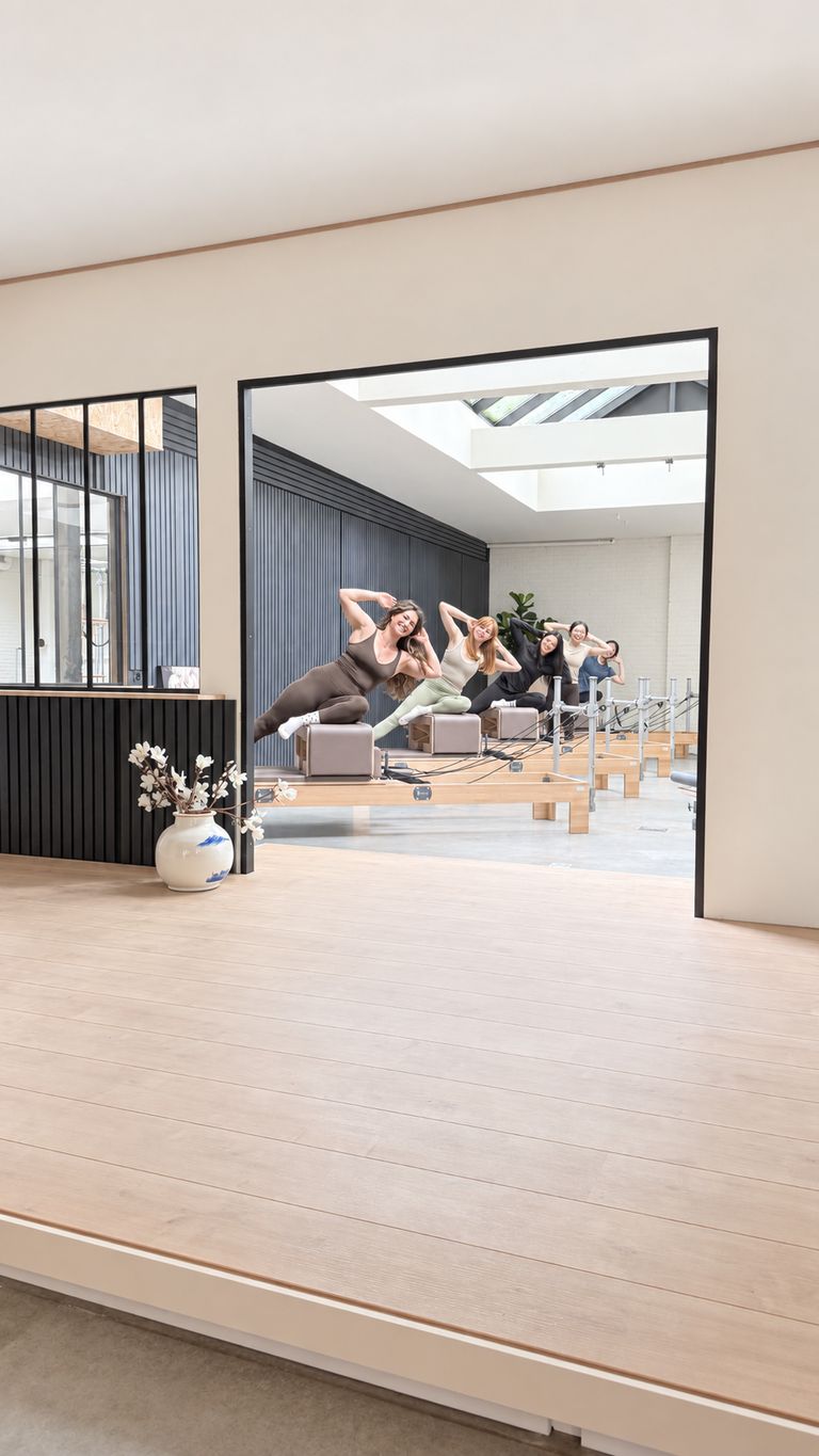 Reformer Studio andNow Amsterdam - bekeken vanuit de receptie